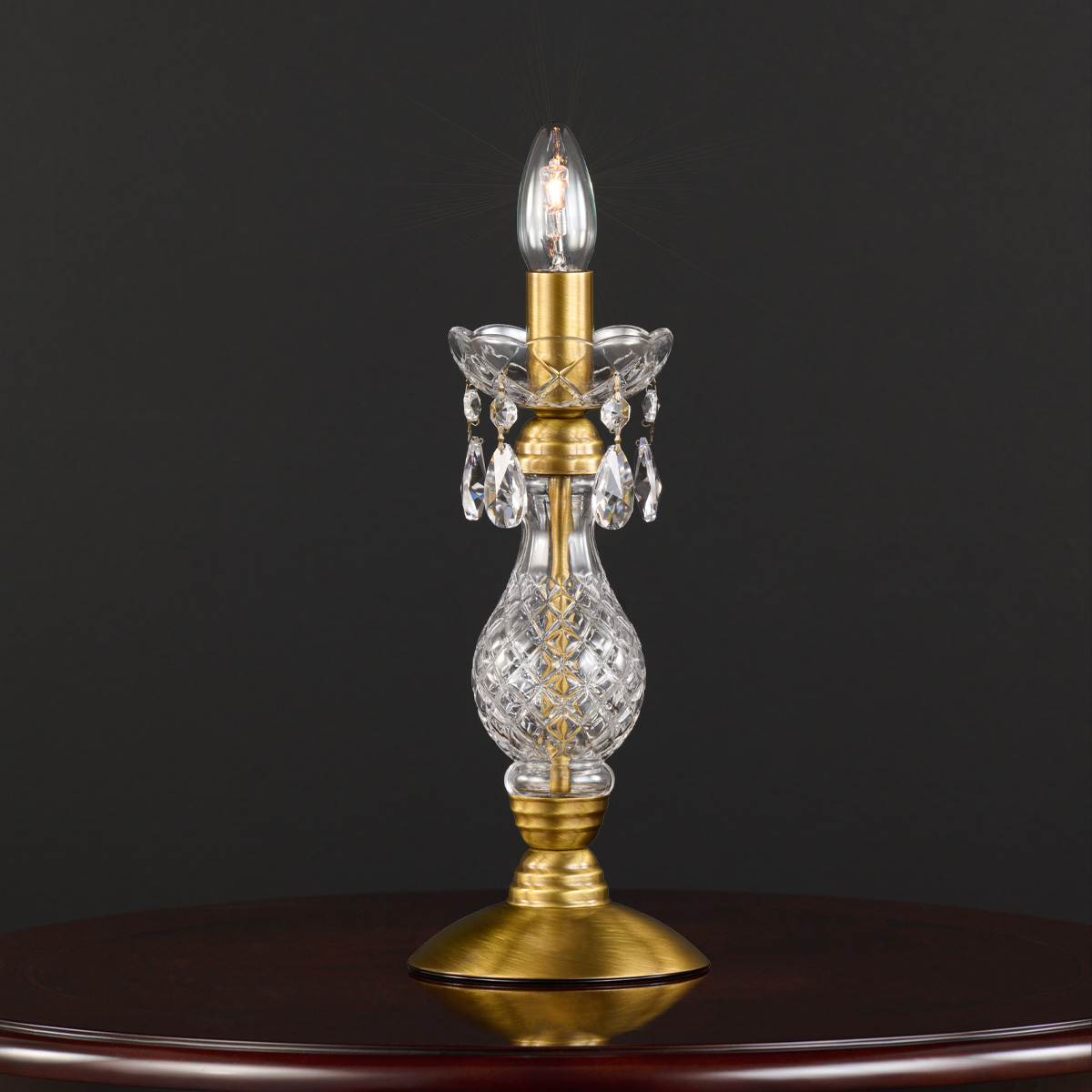 Οξειδωμένη ορειχάλκινη επιτραπέζια λάμπα ΒΕΡΓΙΝΑ oxidized brass table lamp with crystal accents