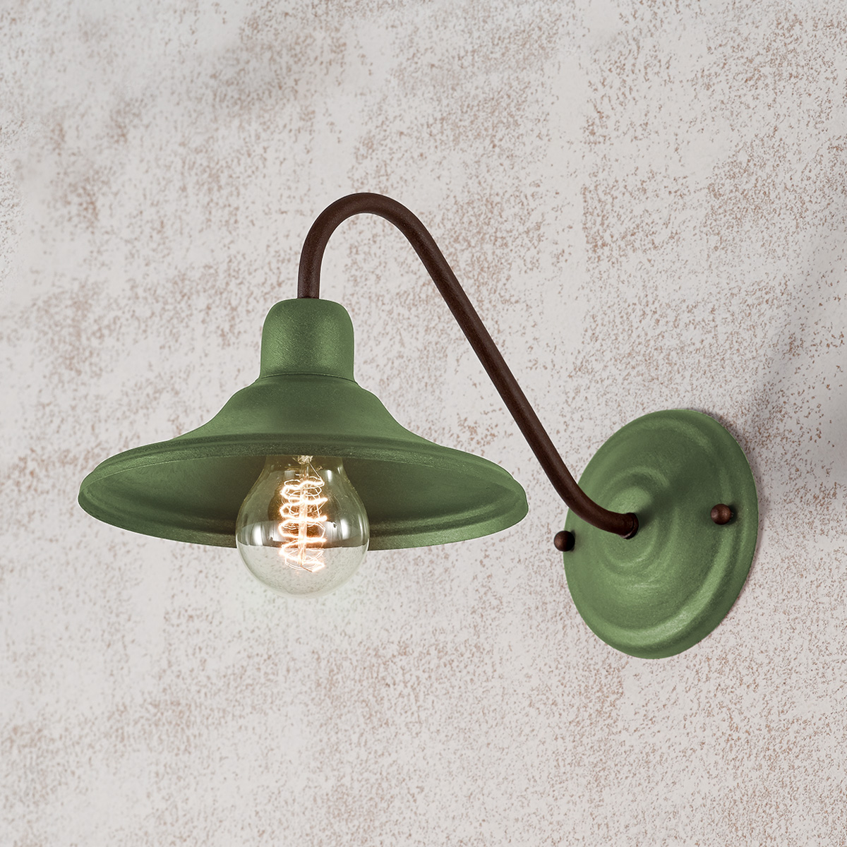 Παραδοσιακό φωτιστικό τοίχου ΙΟΣ ΒΙ handmade wall sconce