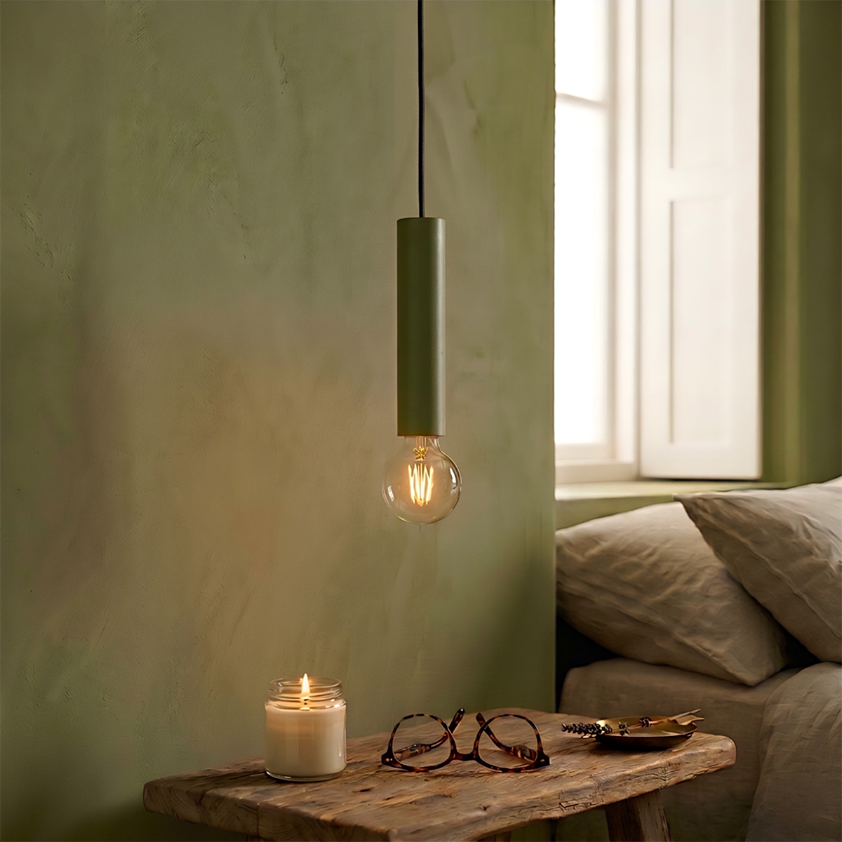 Cylindrical green light fixture | BULBS